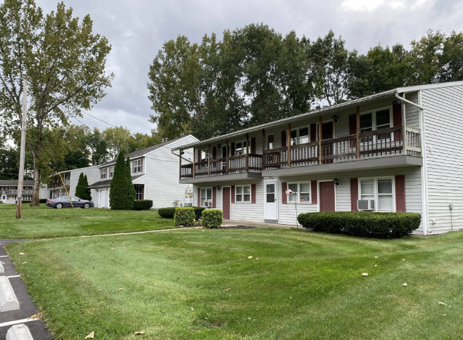 Halfmoon Garden Apartments
